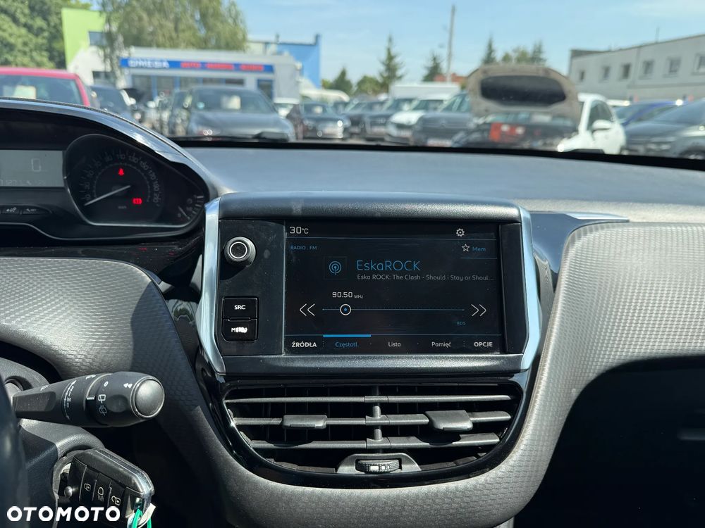 Peugeot 2008 1.2 Pure Tech Style - 14