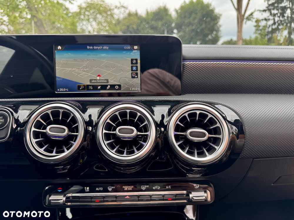 Mercedes-Benz CLA 220 d AMG Line 8G-DCT - 39