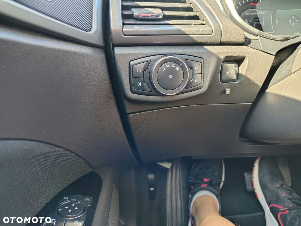 Ford Mondeo 2.0 TDCi Titanium - 10