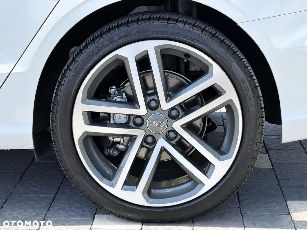 Audi A3 Limousine 40 TFSI Quattro S tronic - 33