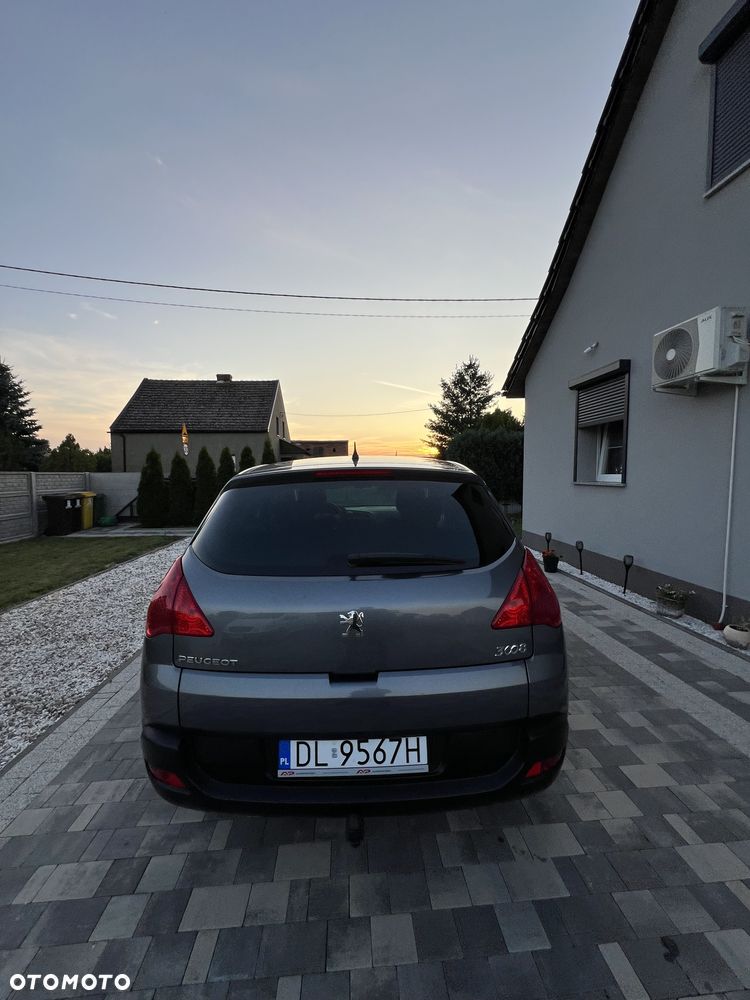 Peugeot 3008 1.6 Premium - 11