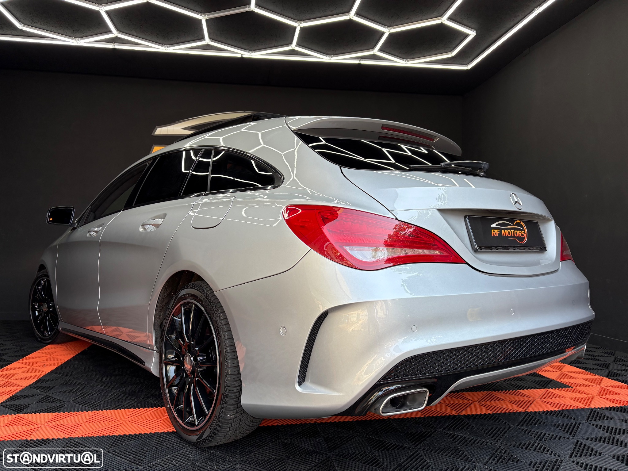 Mercedes-Benz CLA 220 d Shooting Brake AMG Line Aut. - 33