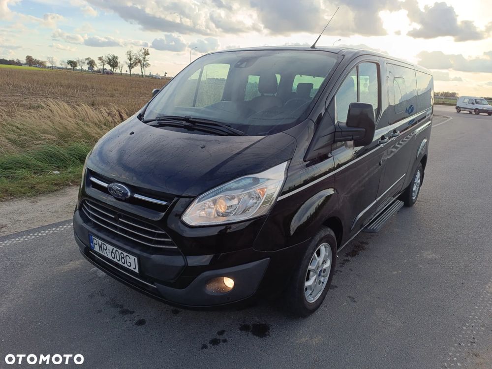 Ford Tourneo Custom - 2