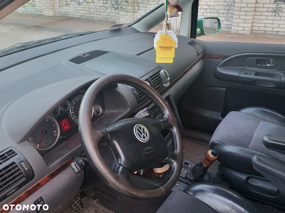 Volkswagen Sharan 1.9 TDI Highline - 17