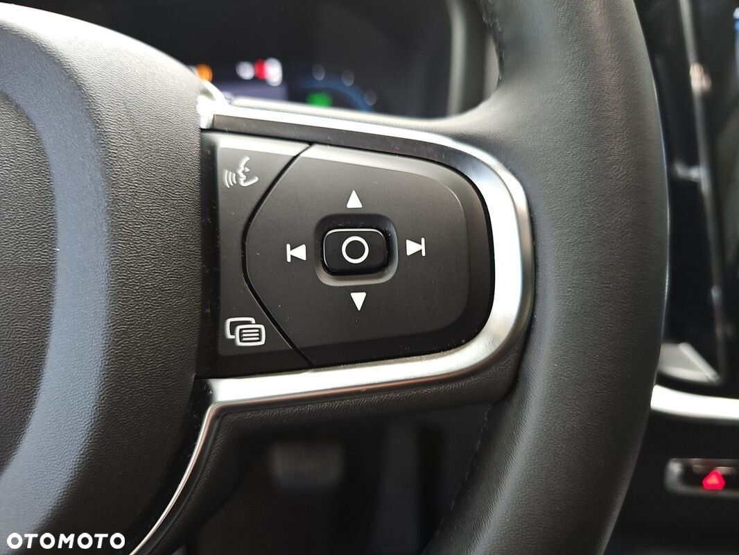 Volvo V60 T6 AWD Plug-In Hybrid Ultra Dark - 15