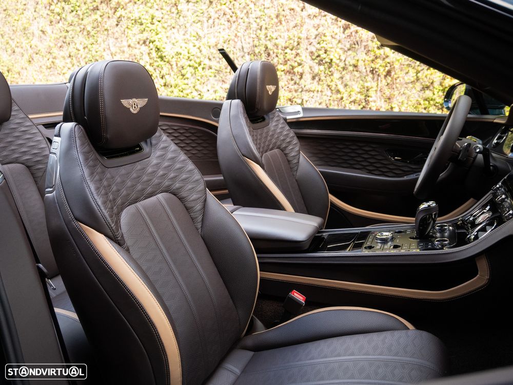 Bentley Continental 4.0 Hybrid Speed - 27