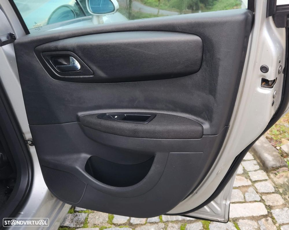 Citroën C4 1.6 HDi 110 VTR Pack - 15