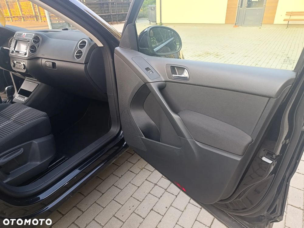 Volkswagen Tiguan - 14