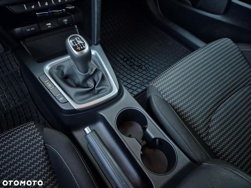 Kia Ceed 1.5 T-GDI M - 16