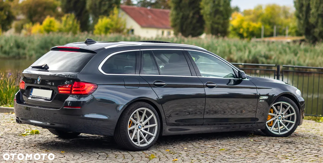 BMW Seria 5 530d xDrive - 13