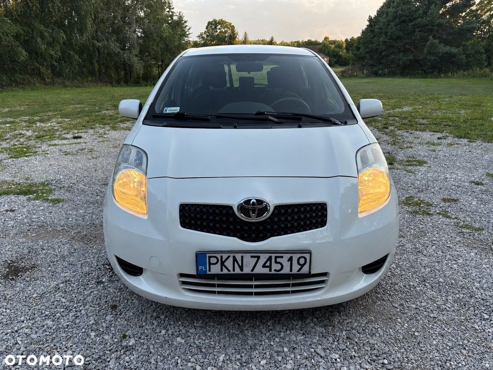 Toyota Yaris 1.0 Luna - 2