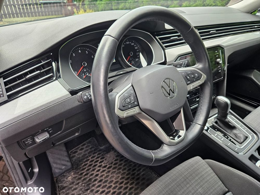 Volkswagen Passat 2.0 TSI Business DSG - 8