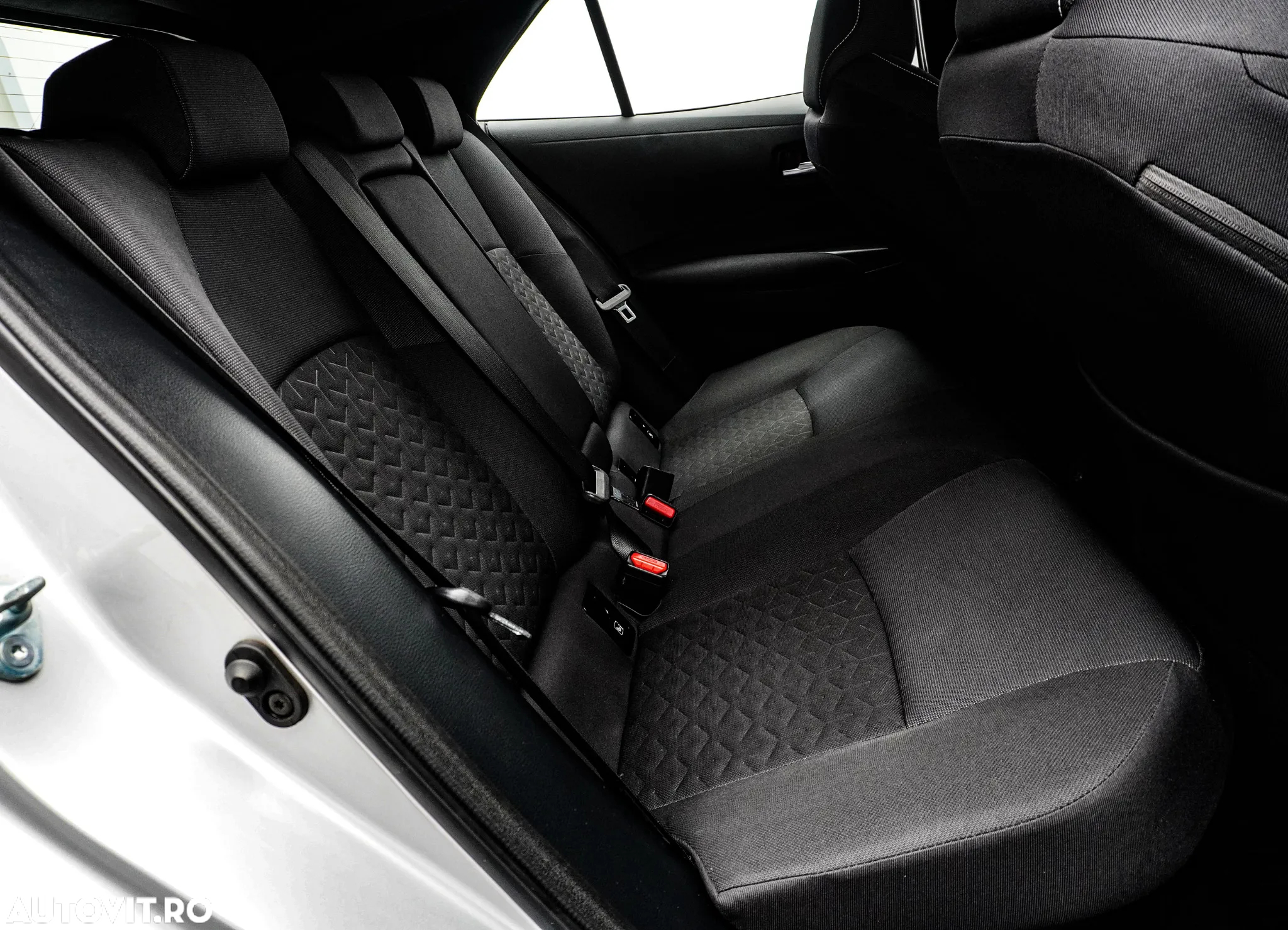 Toyota Corolla 1.8 HSD Exclusive - 17