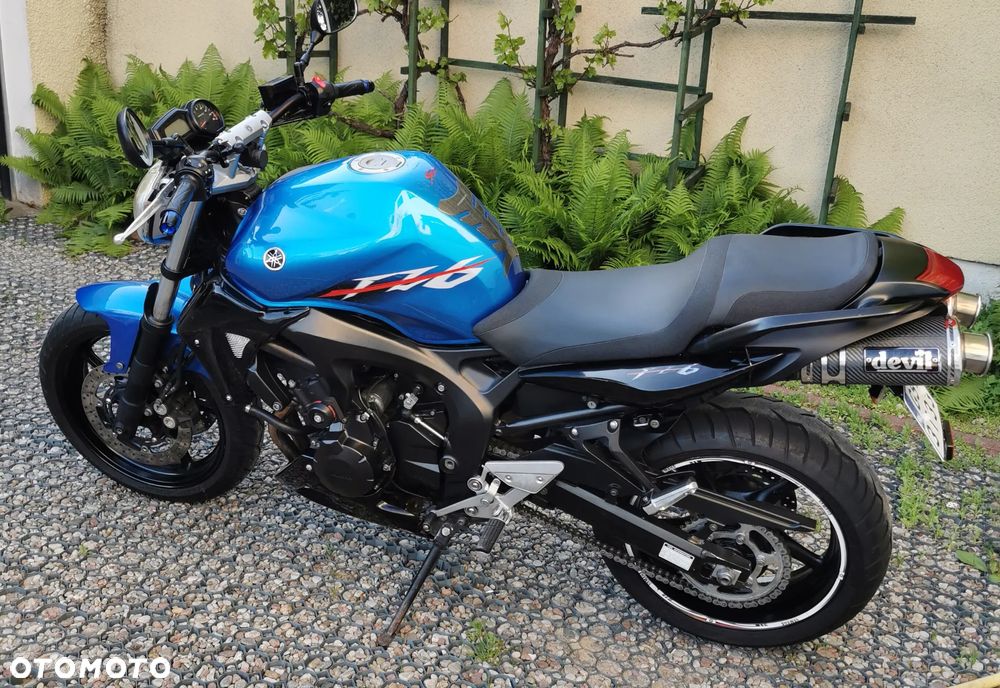 Yamaha FZ6 - 3