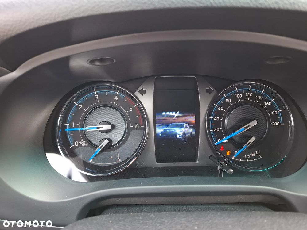 Toyota Hilux 2.8 D-4D Double Cab Invincible 4x4 - 29