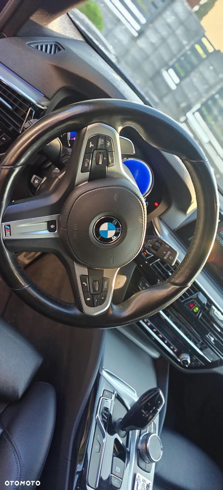BMW Seria 5 540i - 13