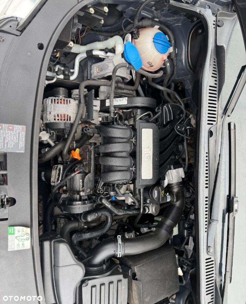 Volkswagen Touran - 29