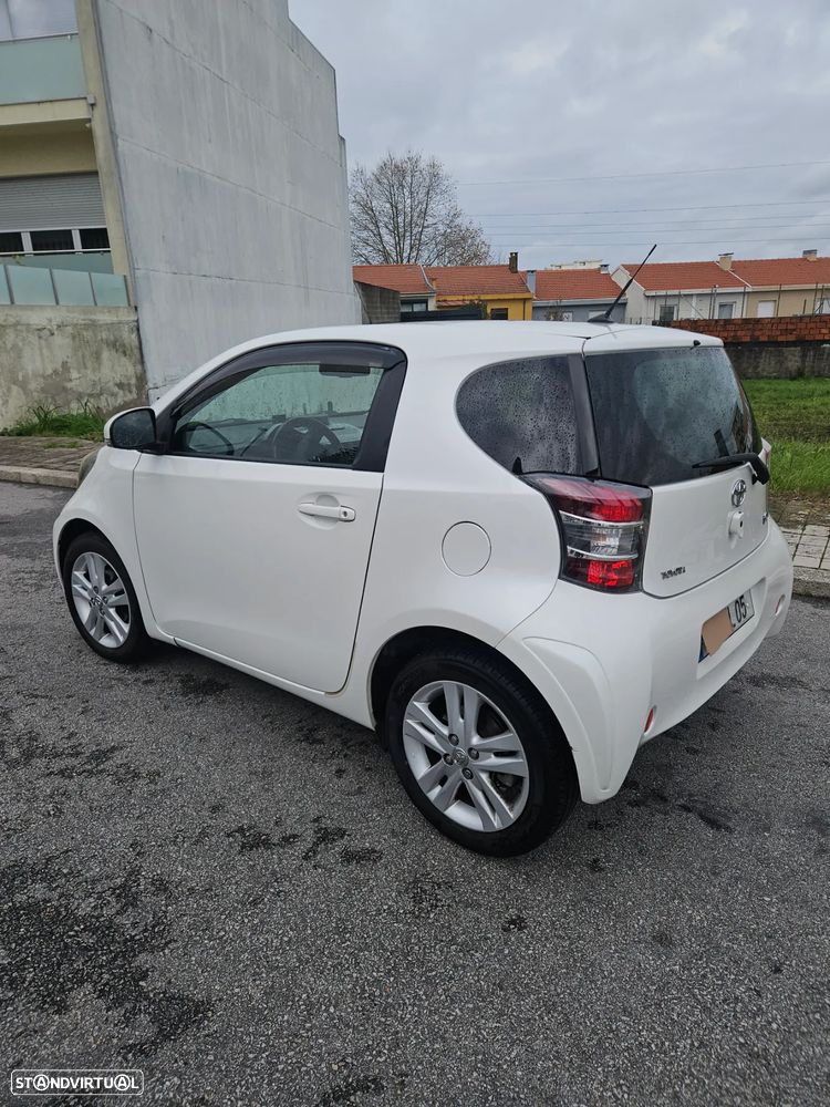 Toyota iQ 1.33 VVT-i 2 EP - 6
