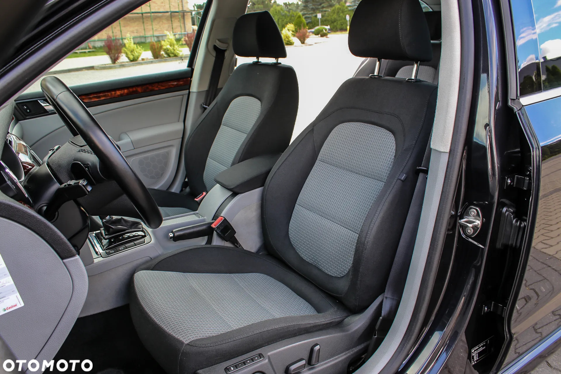 Skoda Superb 2.0 TDI DSG Exclusive - 34