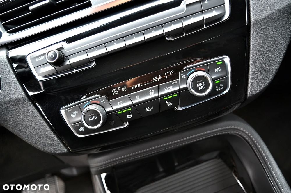 BMW X1 sDrive18d Sport Line - 28