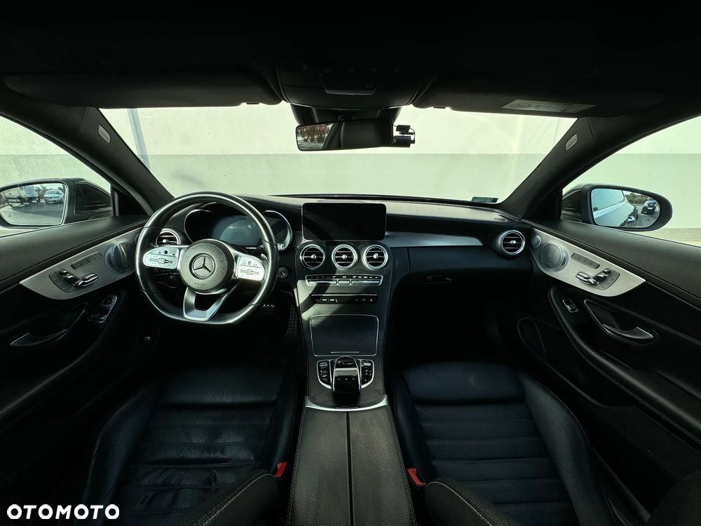 Mercedes-Benz Klasa C 300 9G-TRONIC - 13