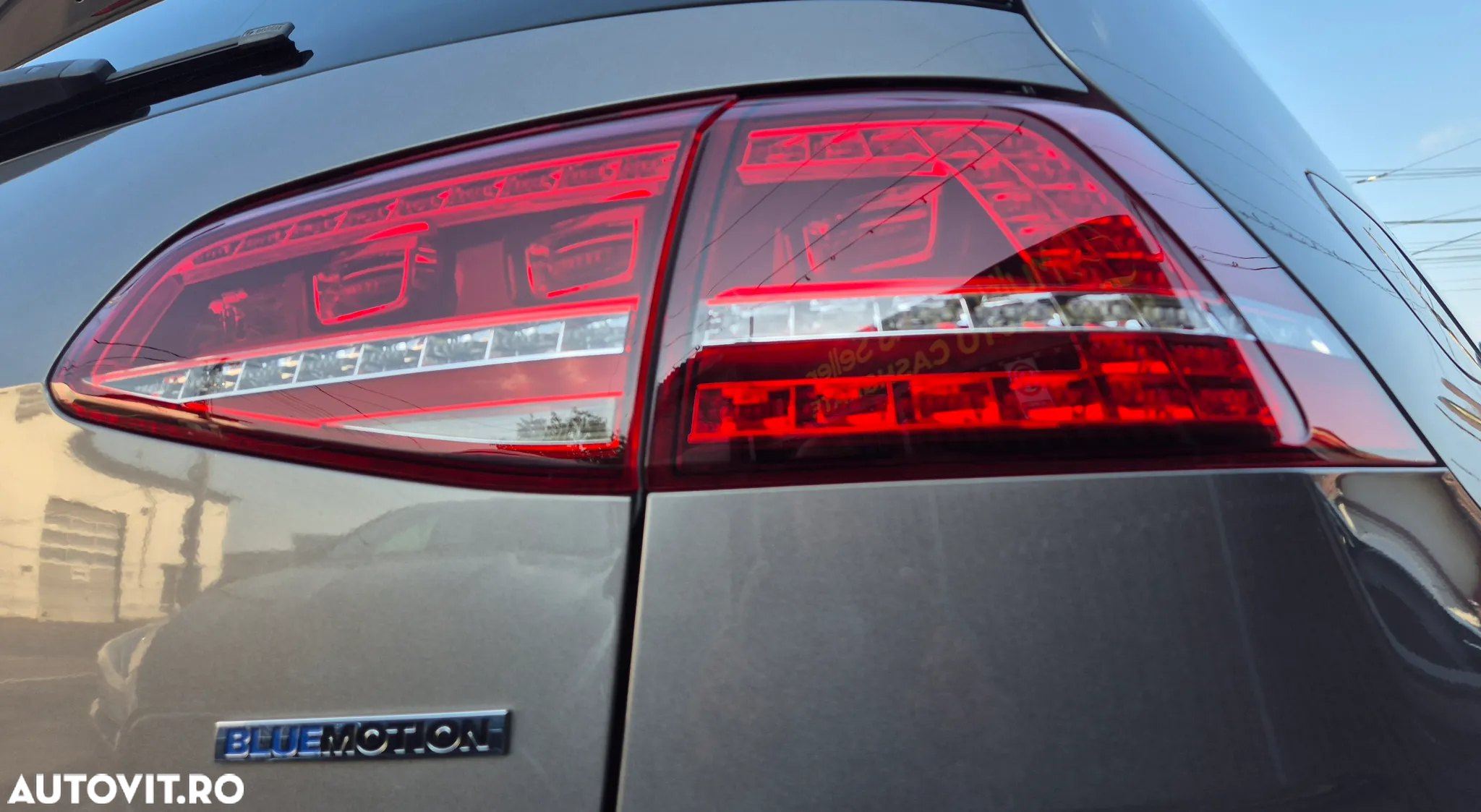 Volkswagen Golf - 30