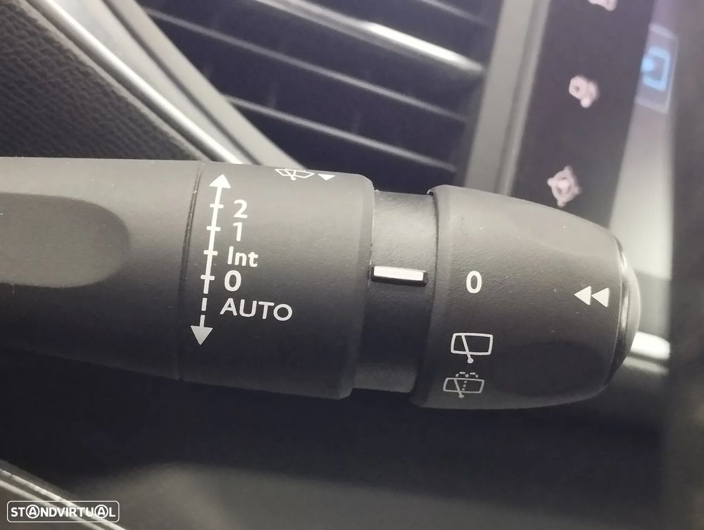 Peugeot 308 SW 1.6 BlueHDi Style - 24