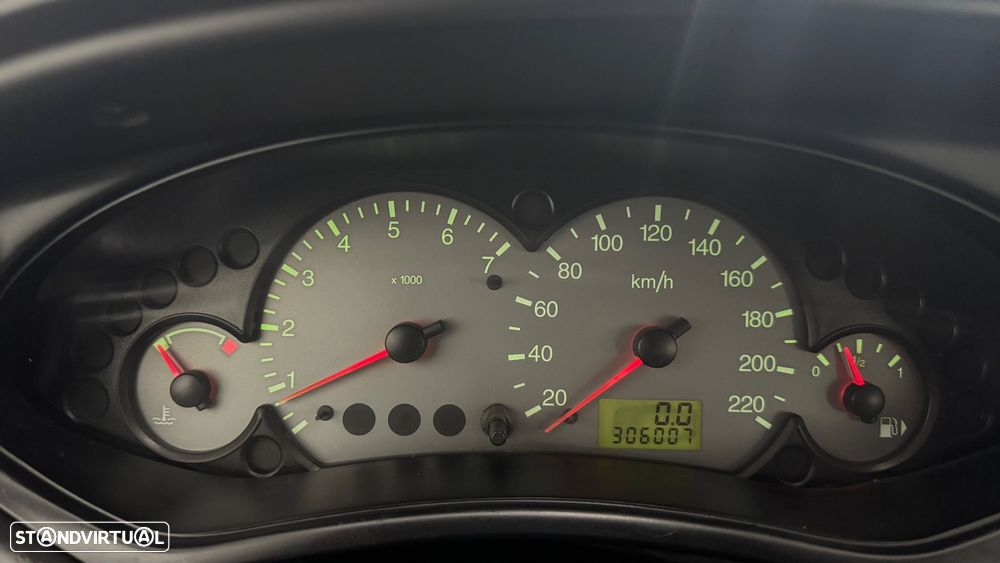 Ford Focus SW 1.8 TDdi Ghia - 5