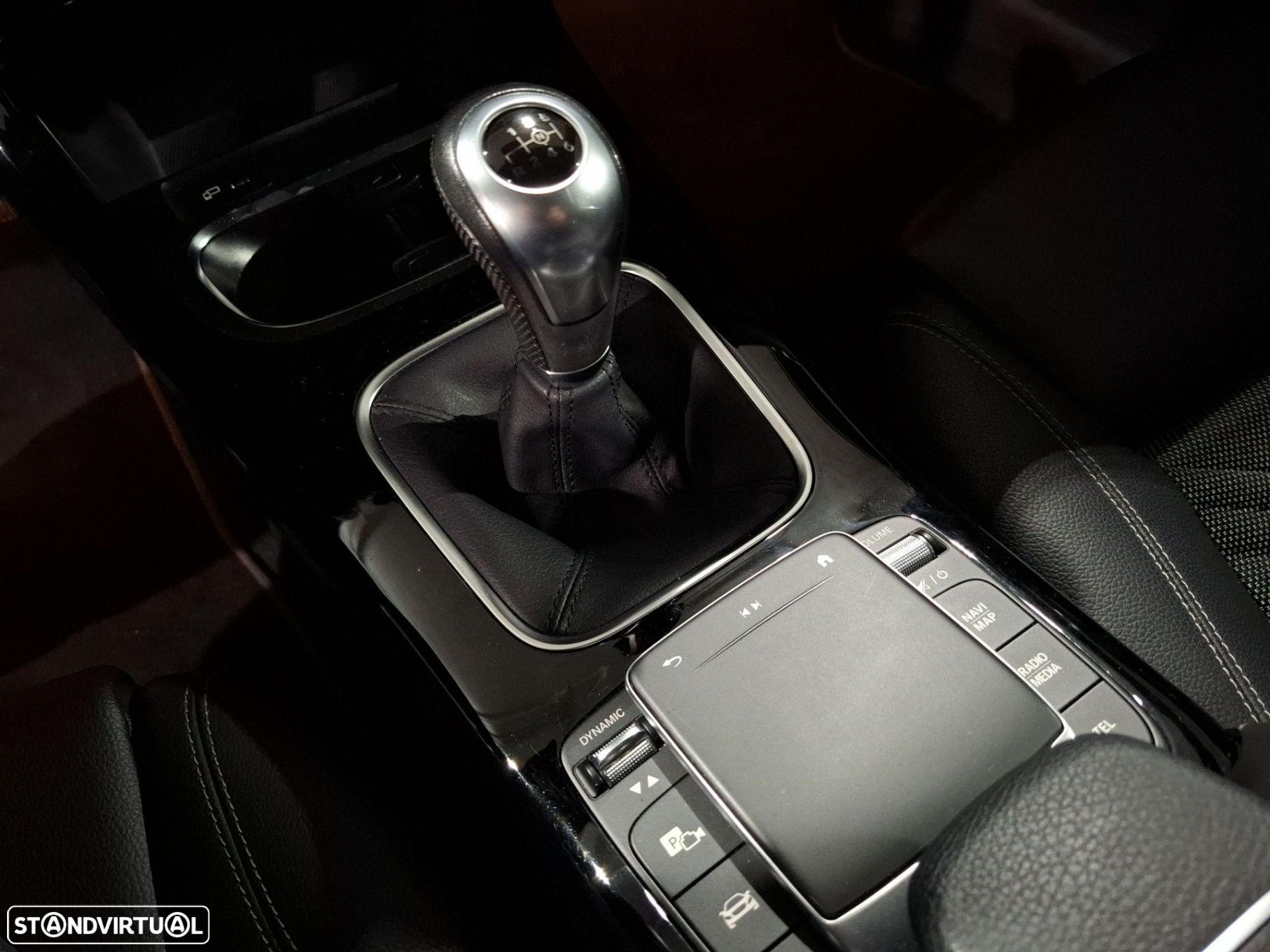 Mercedes-Benz A 180 d Style Plus - 18