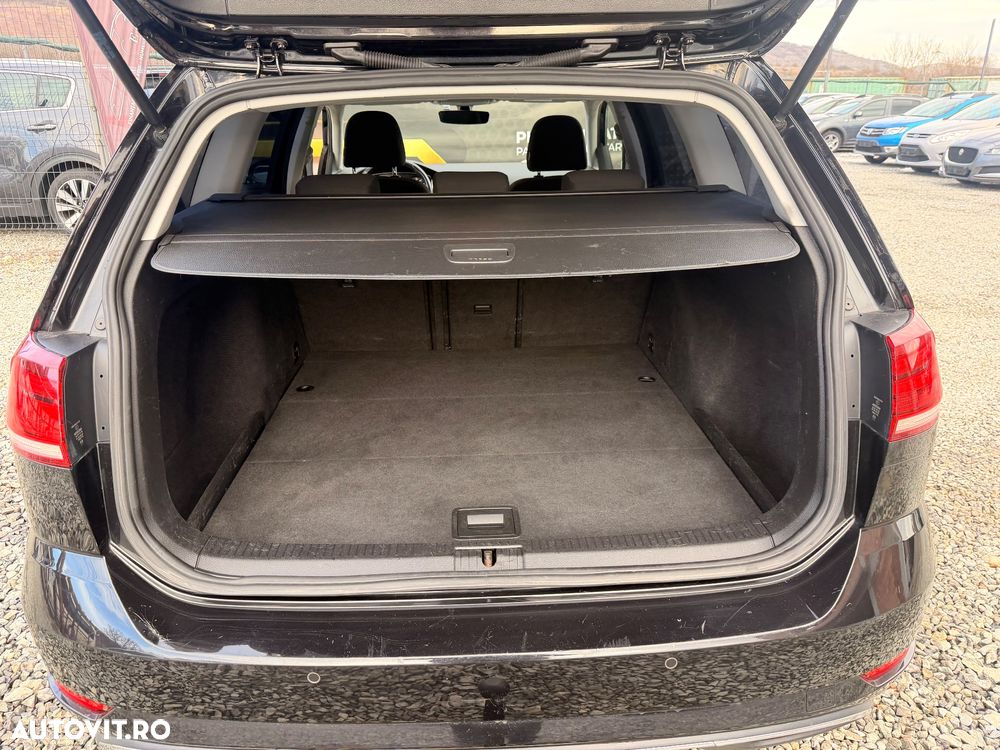 Volkswagen Golf 1.6 TDI BlueMotion Technology Cup - 11