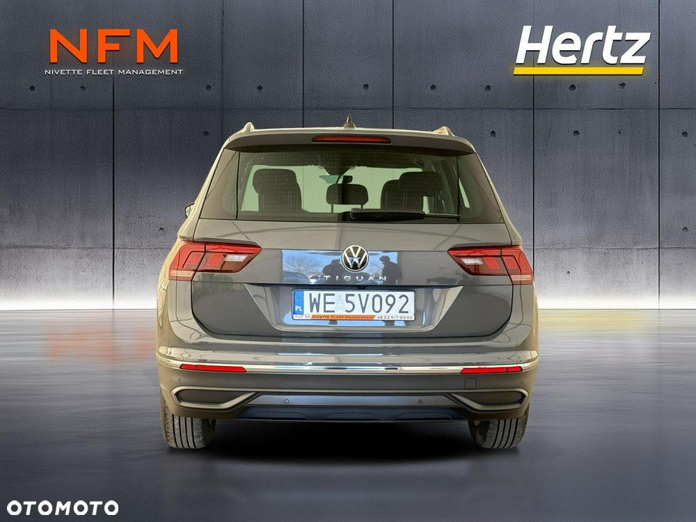 Volkswagen Tiguan - 10