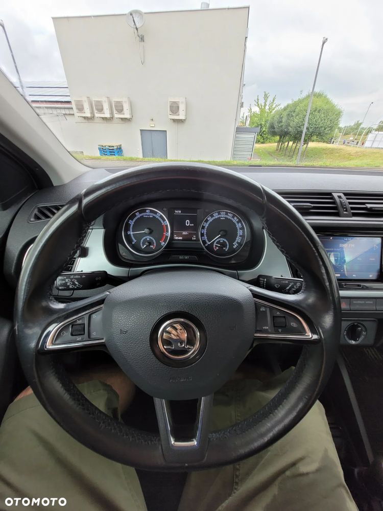Skoda Fabia 1.0 Ambition - 11