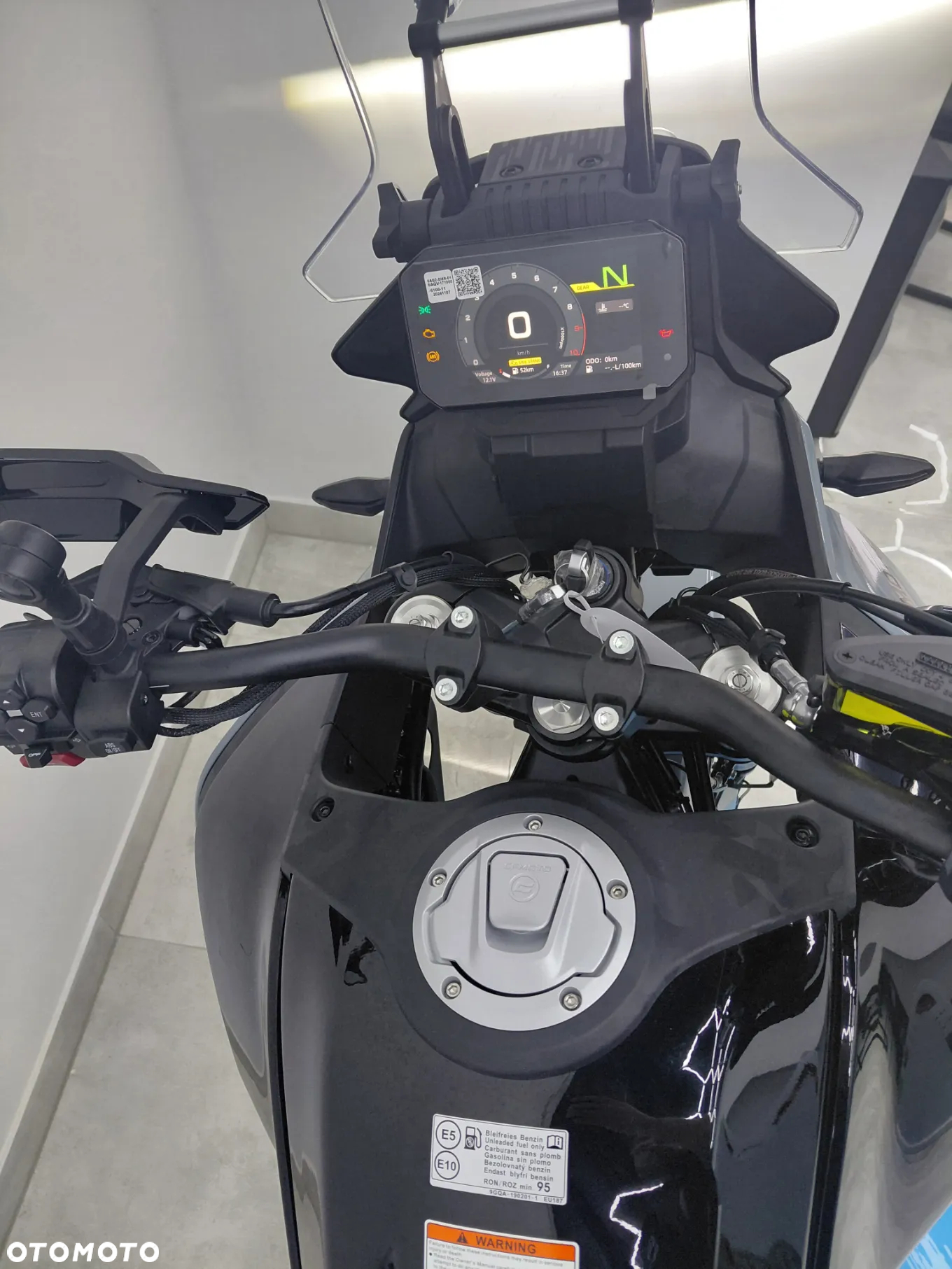 CFMoto MT - 4