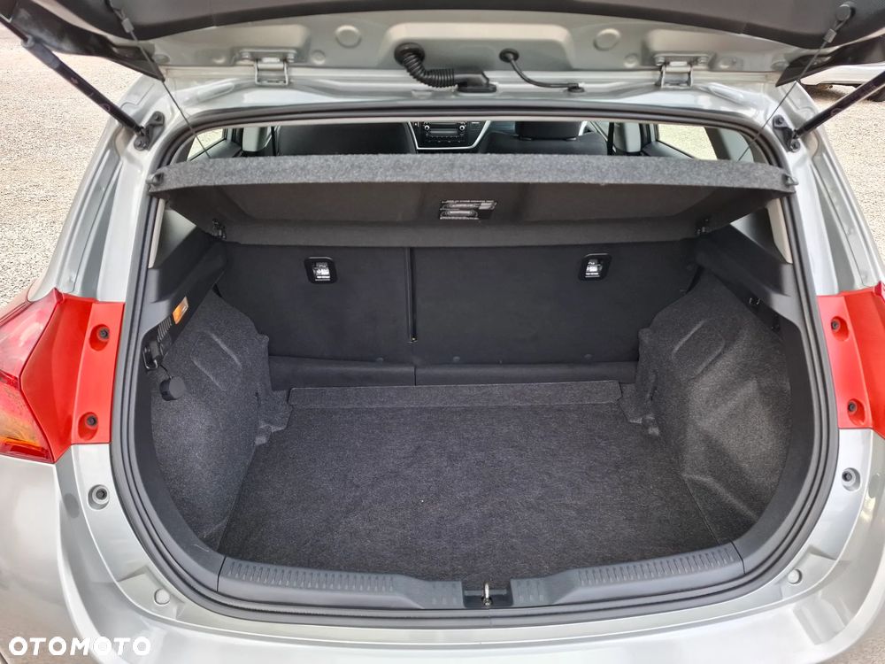 Toyota Auris 1.6 Edition - 13