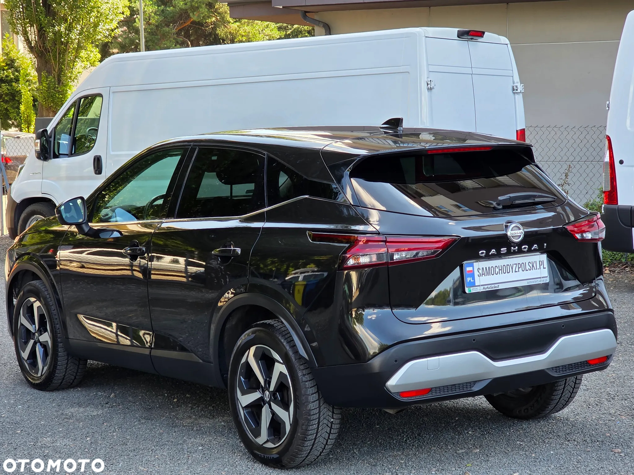 Nissan Qashqai 1.3 DIG-T N-Connecta DCT - 17