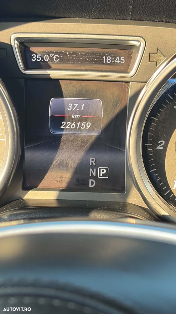 Mercedes-Benz GLS 350 d 4MATIC 9G-TRONIC - 24