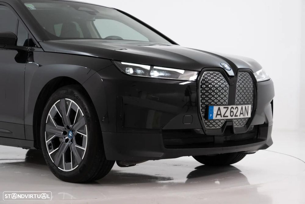 BMW iX xDrive 40 - 15