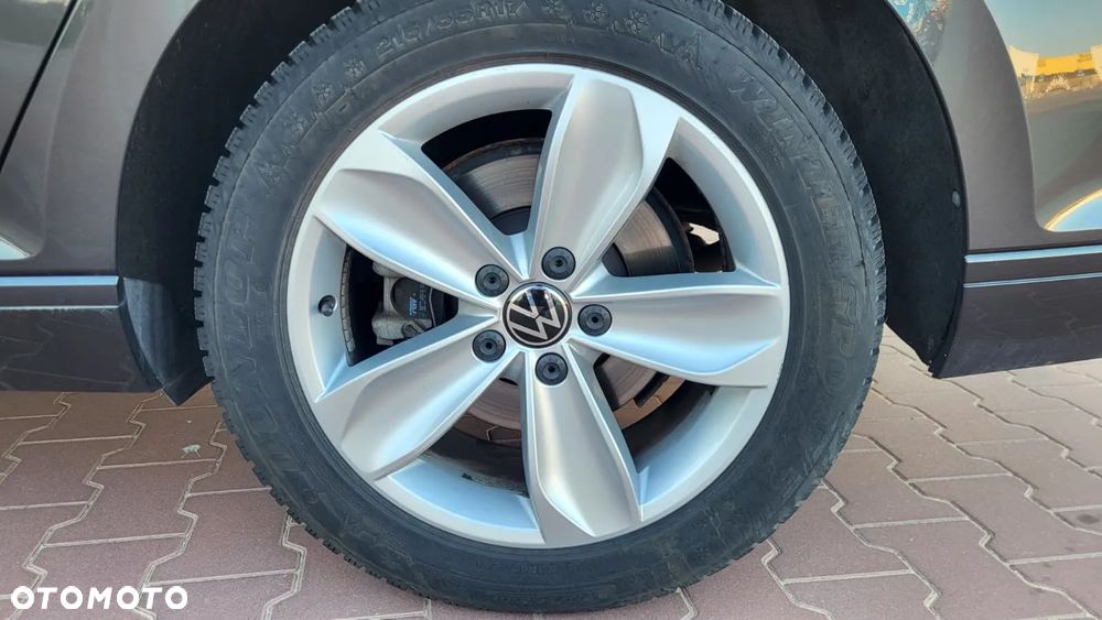 Volkswagen Passat 2.0 TSI Business DSG - 20