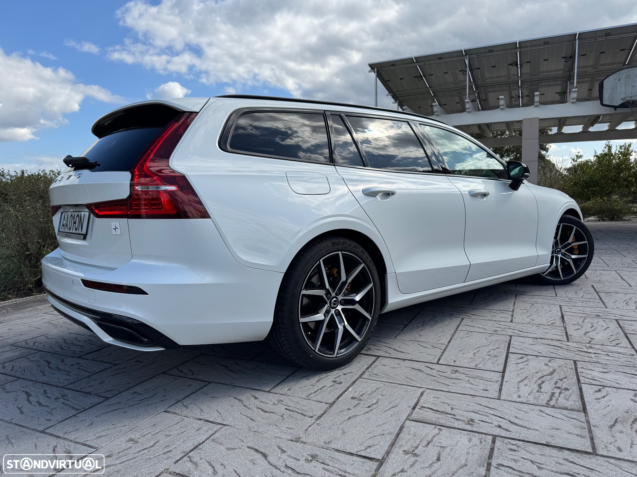 Volvo V60 2.0 T8 AWD TE Polestar Engine - 4