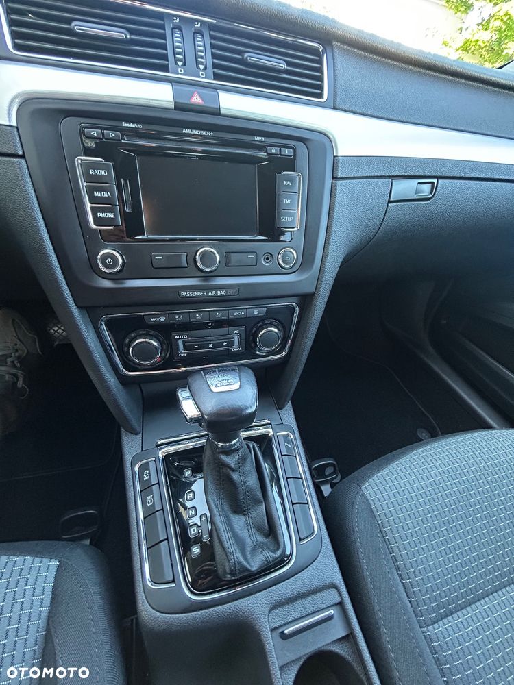 Skoda Superb 1.8 TSI Ambition DSG - 14