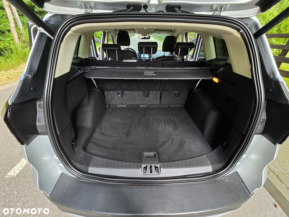 Ford Kuga 2.0 TDCi 2x4 Titanium - 23