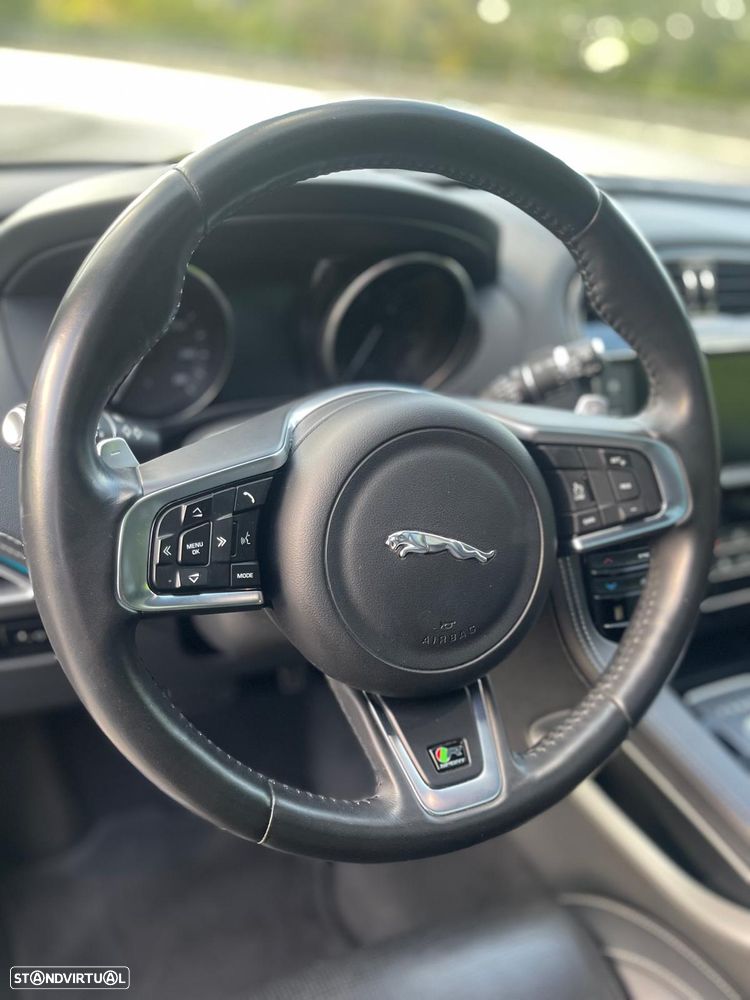 Jaguar F-Pace 2.0 i4D R-Sport Aut. - 14