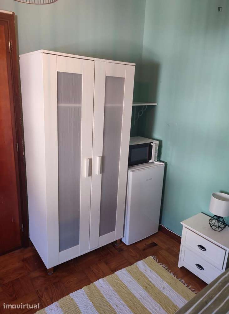 Quarto - localizado em Cedofeita Porto - Grande imagem: 3/11
