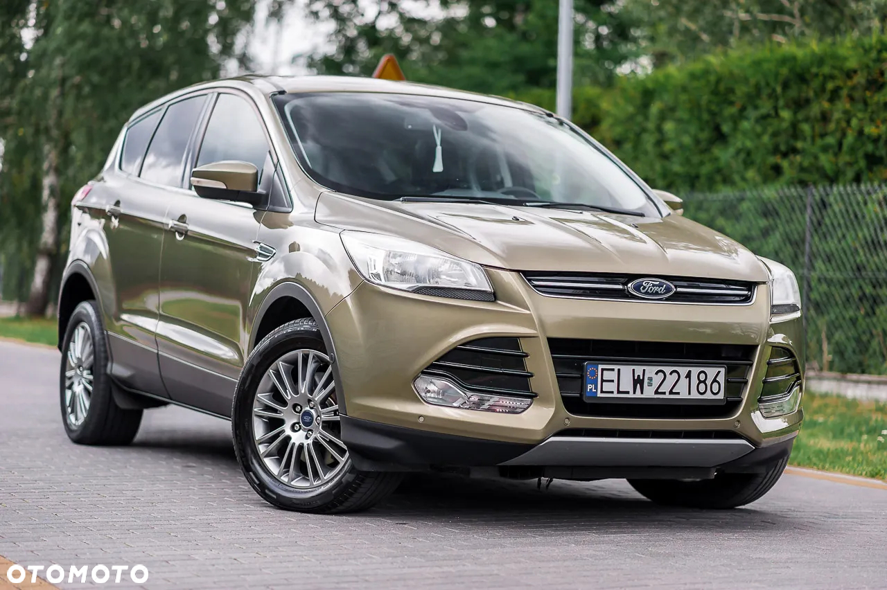 Ford Kuga 2.0 TDCi 2x4 Titanium - 16