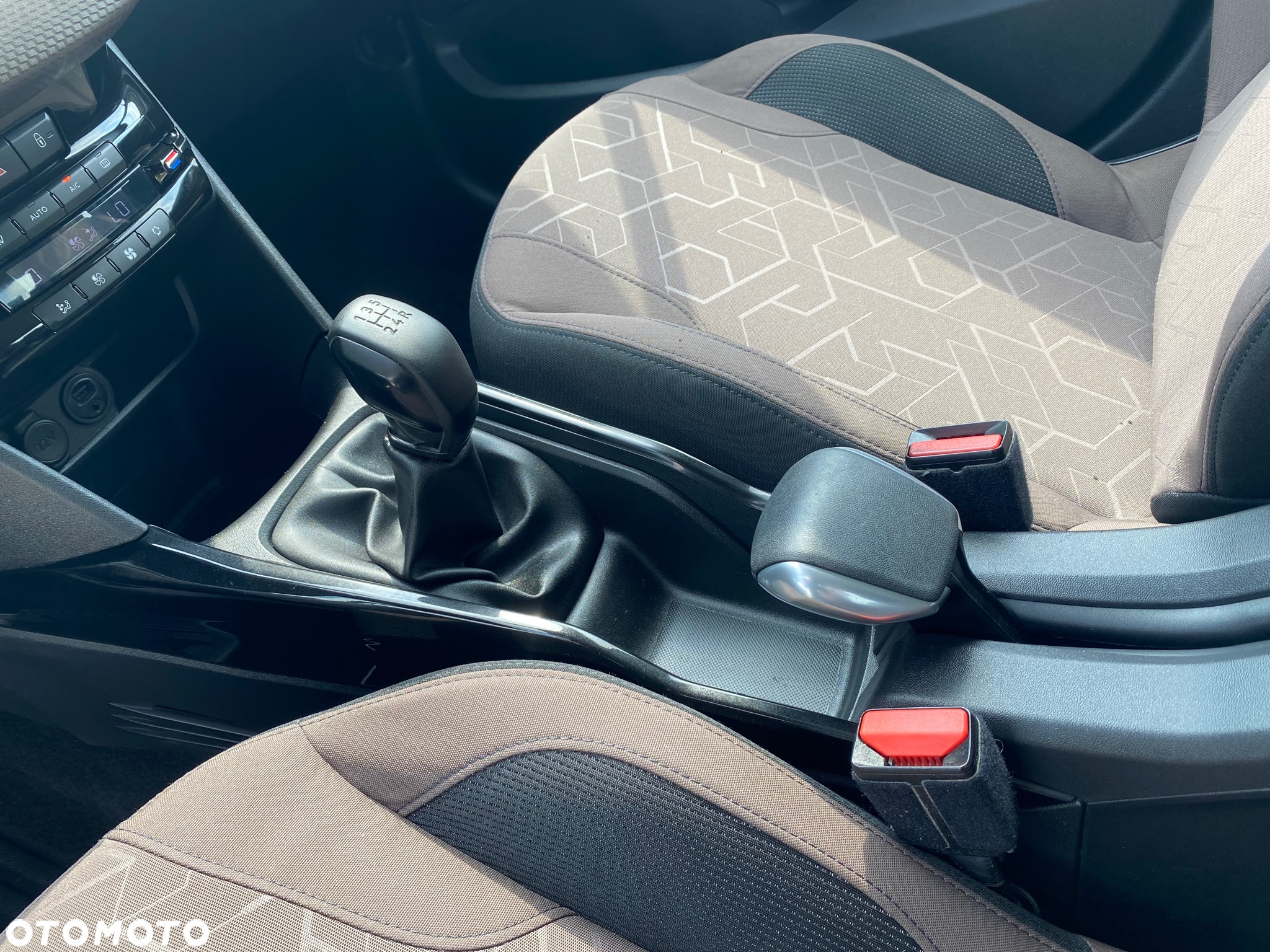 Peugeot 2008 PureTech 110 Stop&Start Black Edition - 39