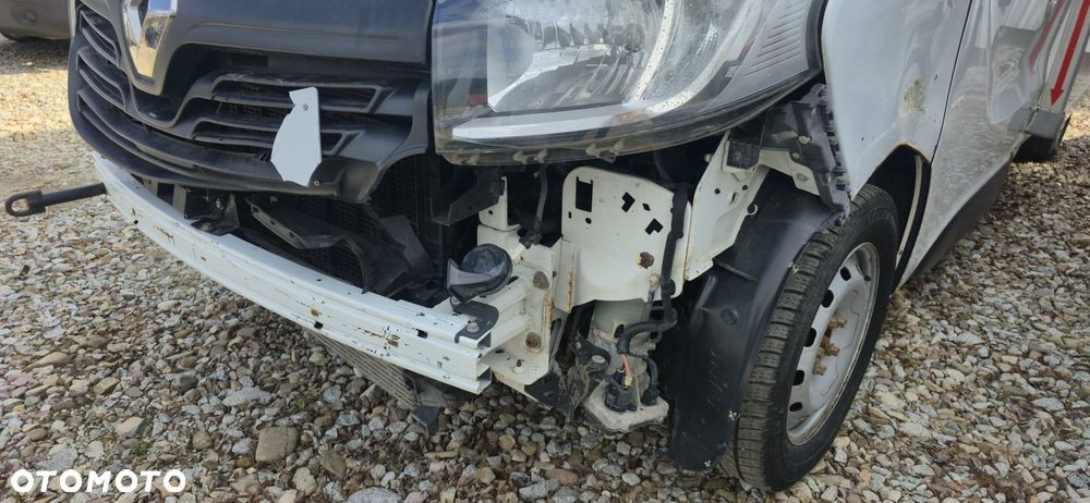 Renault Trafic - 12