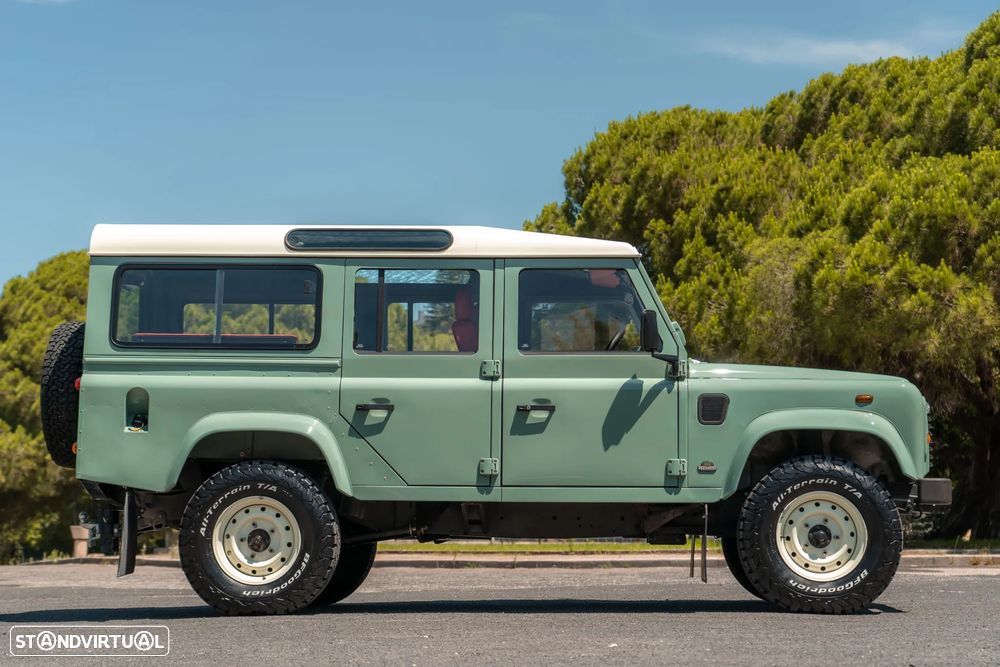 Land Rover Defender - 10