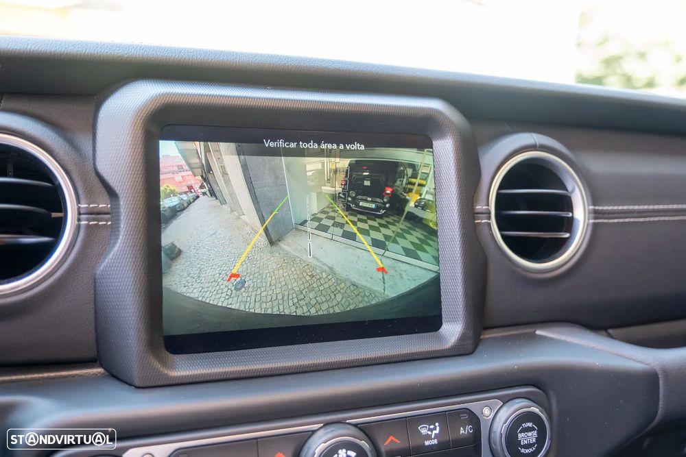 Jeep Wrangler 2.0 TG 4xe Sahara — fotografia 28