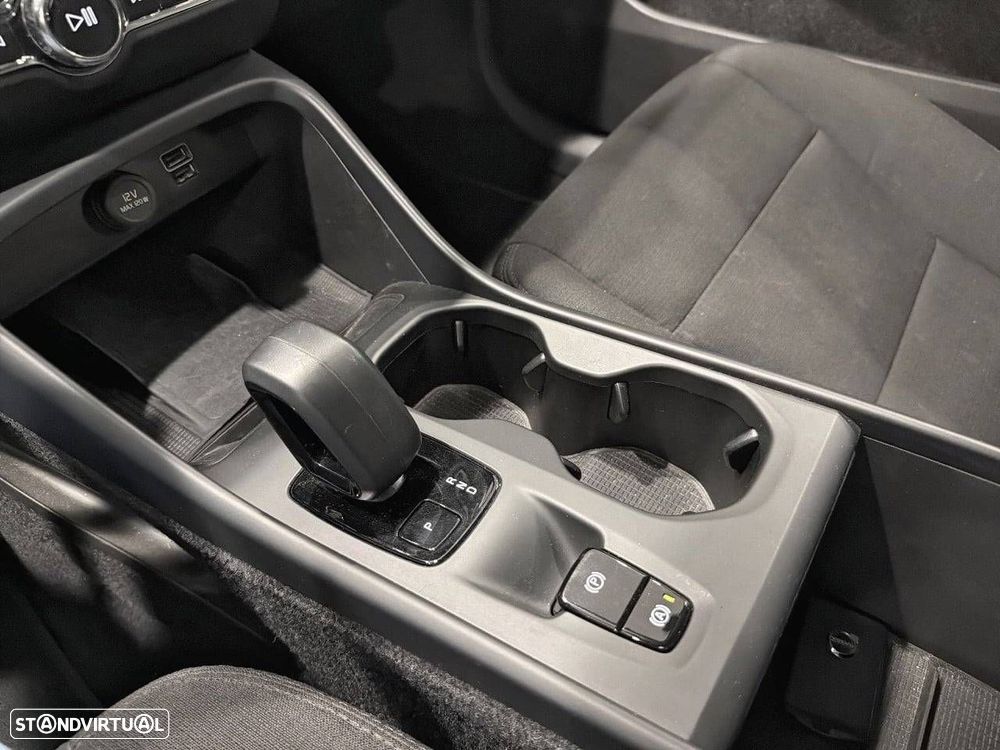 Volvo XC 40 1.5 T2 Essential Auto - 18