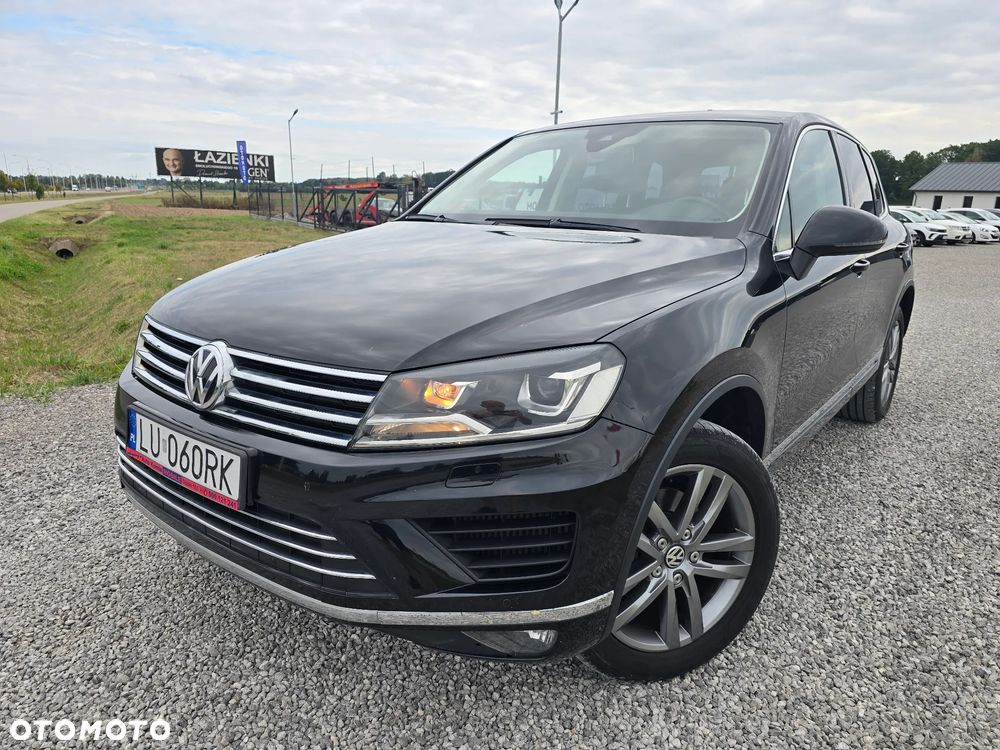 Volkswagen Touareg - 1